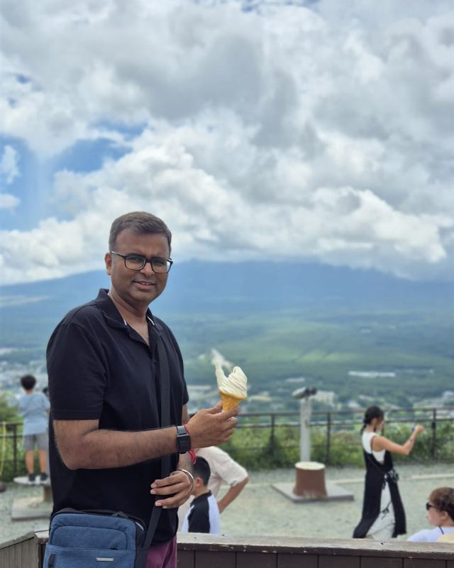 Varun with ice cream at a Mt. Fuji viewpoint